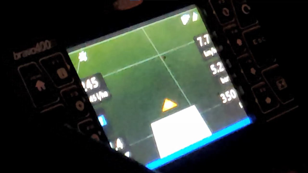 Bravo 400s, Opryskiwacz Pelikan hydraulik Bury, Oprysk T1