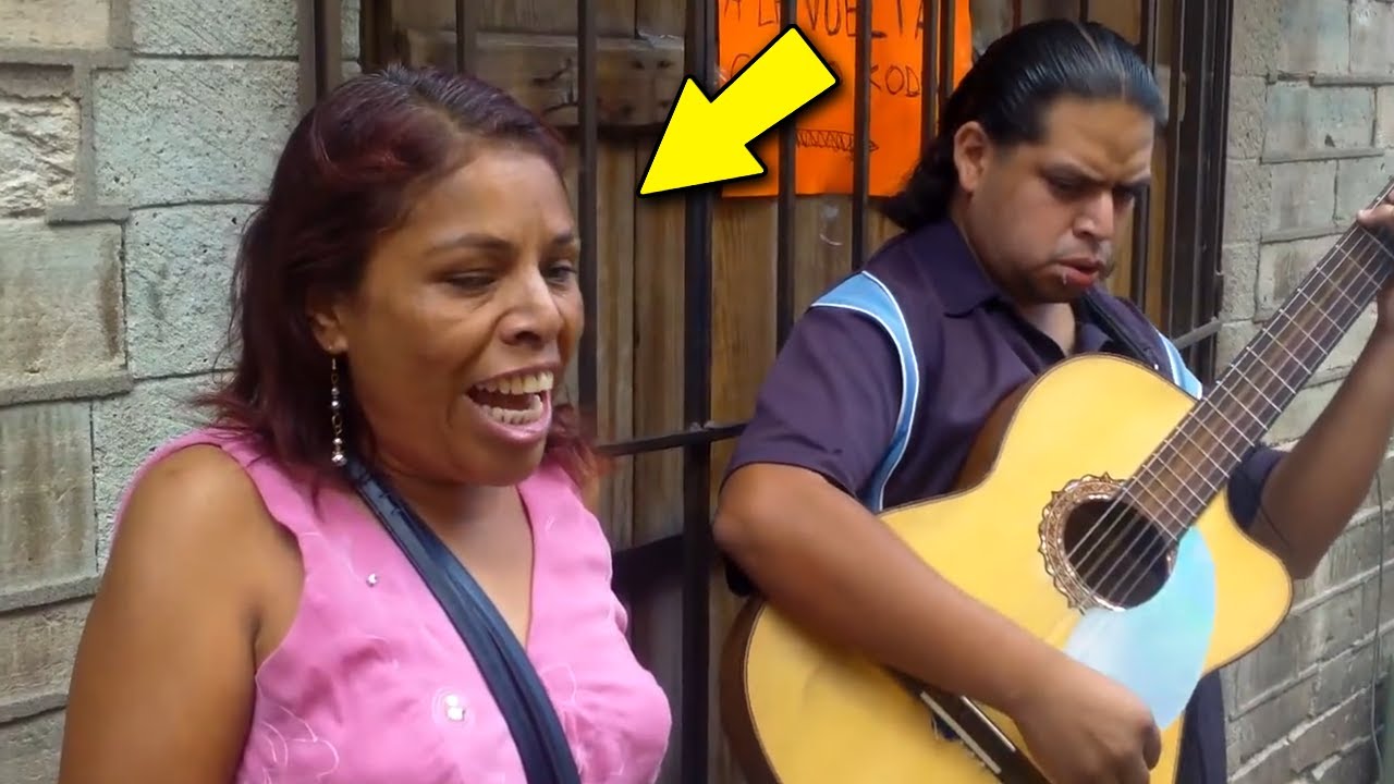 8 Cantantes CALLEJEROS que Sorprendieron con su increible VOZ YouTube