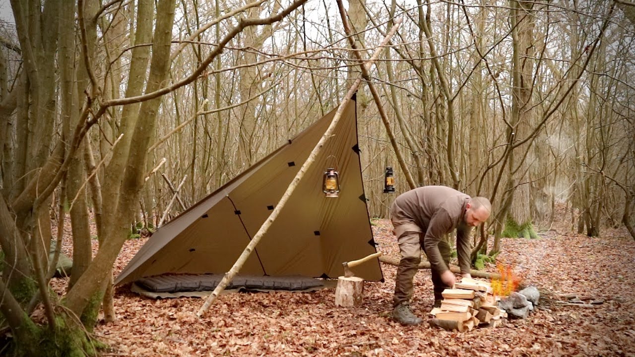 Bushcraft Overnighter, Tarp Camping Bipod Plough Point spoon