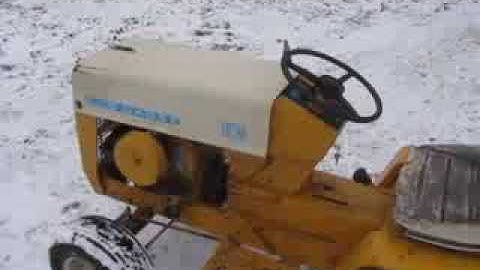 1965 Cub Cadet 102 Startup