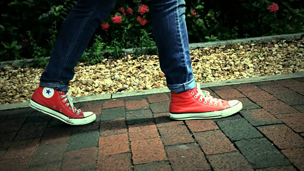 converse for walking