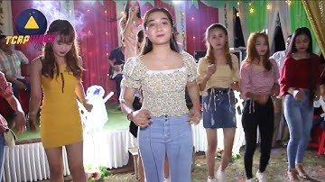Cô Gái Xinh Đẹp Hát Romvong Cực Hay tại Đám Cưới - Nhạc Sống Khmer