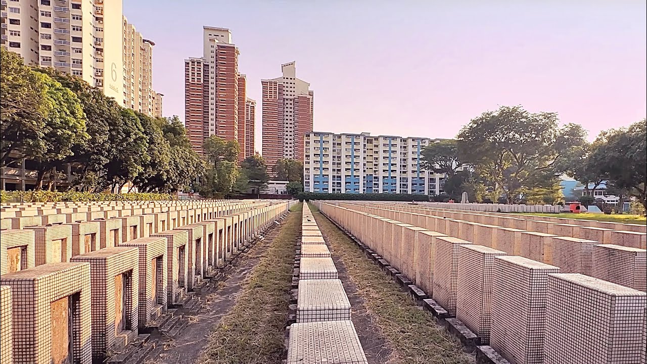 🇸🇬 Spiritual Walk Hakka Cemetery amidst HDB Estate, Commonwealth, SG
