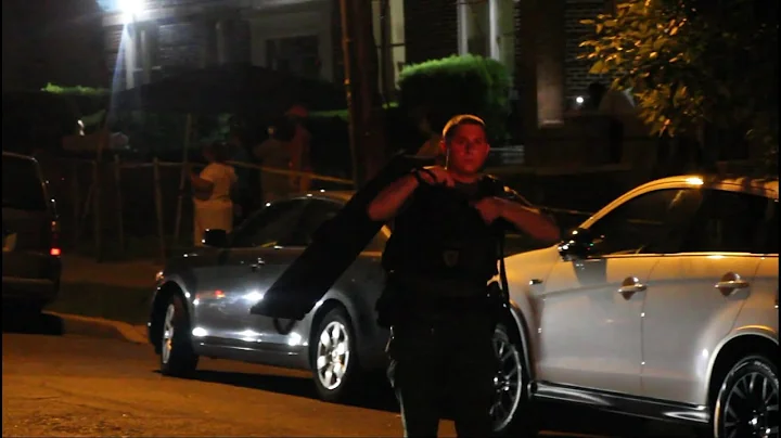 MAN BARRICADES HIMSELF IN APARTMENT, THREATENS SHO...