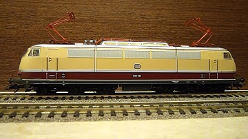 TRIX HO E03 001 for Pantograph Test(2)