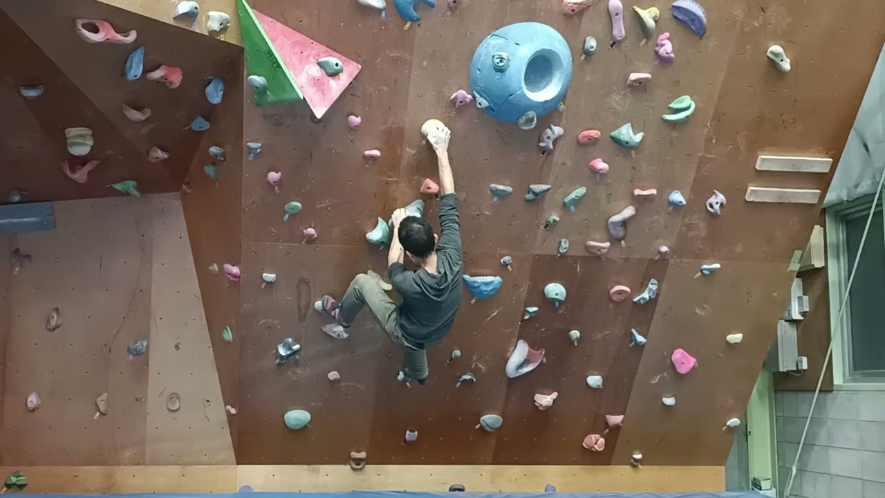 クライミングジムキャニオン初心者講座８３（５級１０番）