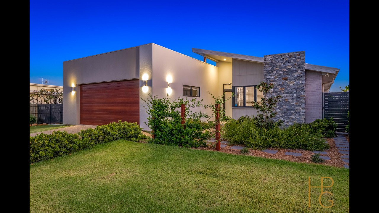 Modern Coastal Home in Quiet Bargara Cul-De-Sac