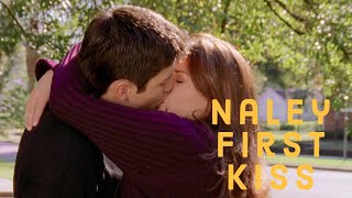 One Tree Hill - Nathan & Haley’s First Kiss