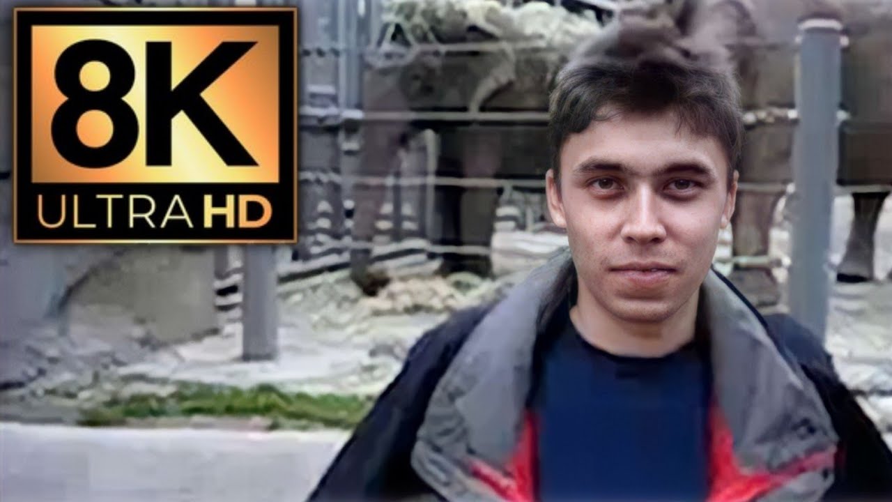 Me at the zoo... (8K)