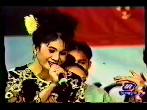 Piseth Pilika កន្សែងក្រហម