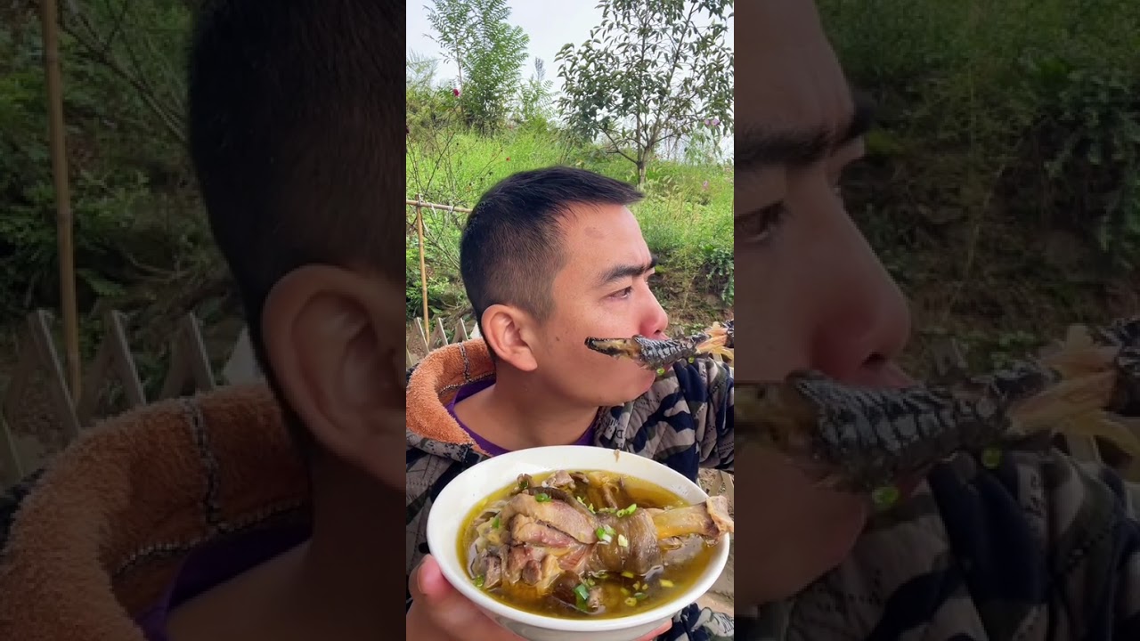 兄弟姐妹们 吃饭了哦 今天吃鸡肉 简简单单又是一餐#抖音美食推荐官 #抖音美食 #普通的饭菜都是家的味道 @DOU+小助手