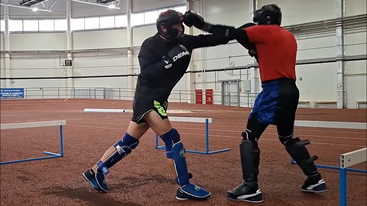 Technical boxing sparring 