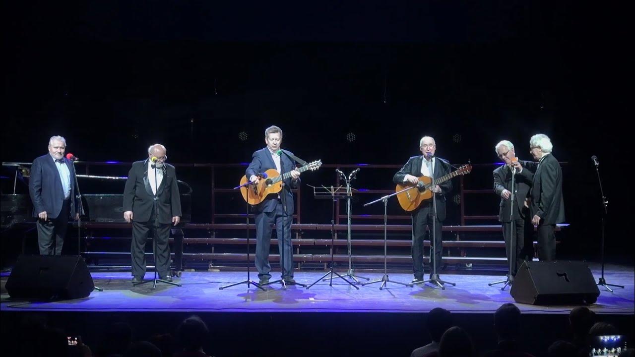 Вспомните ребята слушать. Вспомните ребята слушать. Песни фото картинки. Каскад афганистан. Песенники с аккордами для фортепиано.