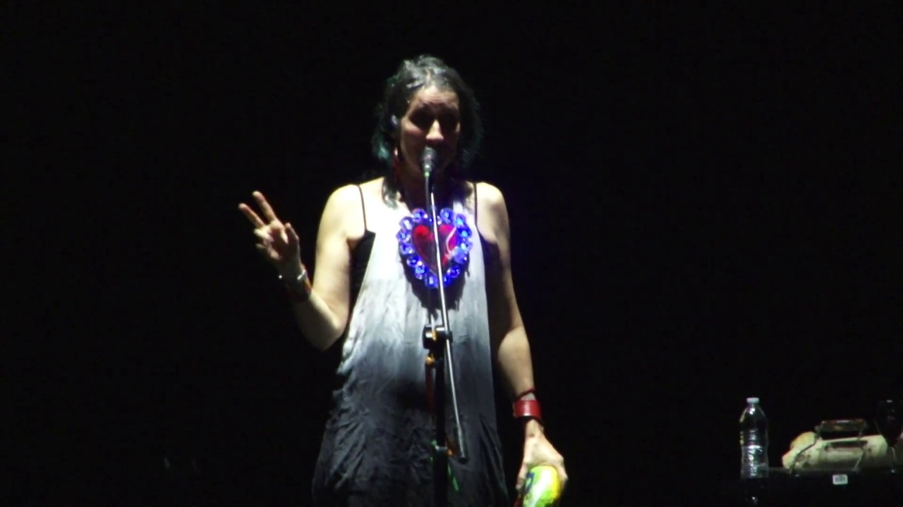 Aterciopelados El Album + Rompecabezas live Tegucigalpa, Concierto