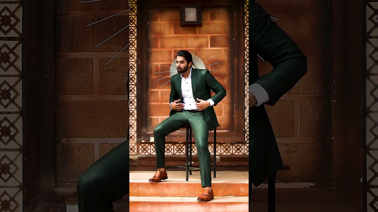 Fetching Dark Green Color Men's Single Breasted Designer Suit