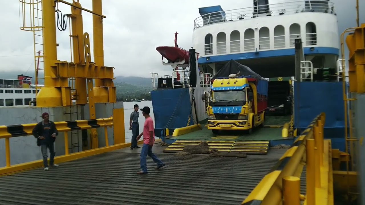 Kmp Trimas Esilla | Docked at Kayangan Port | Sailing From Sumbawa | February 18,2023 | 04.02 p.m