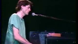 Vignette de la vidéo "Peter Hammill ( K-Group) My Room  (live 1981)"