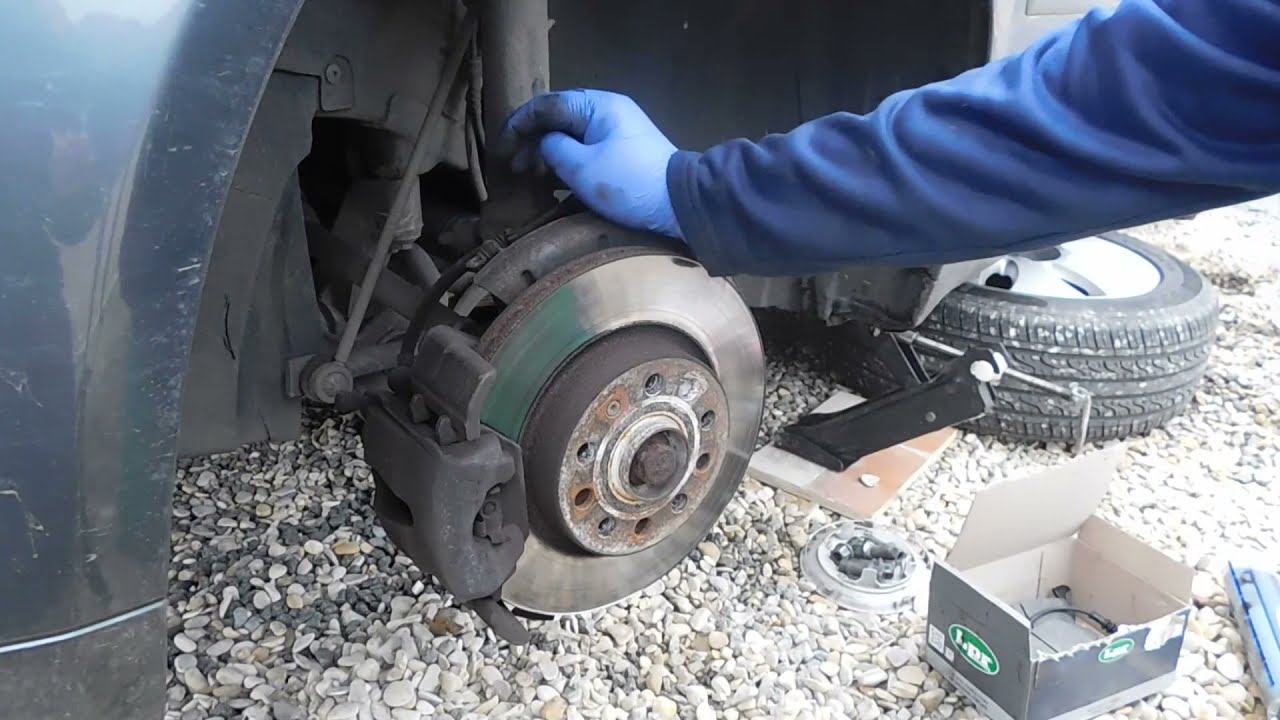 tuto / changement de plaquettes de frein sur audi a3 8p 1