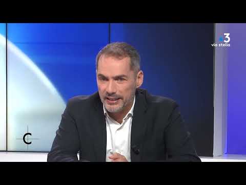Image du reportage Cuntrastu du 12/10/2022 - Invité : Jacques Follorou (France 3 Corse ViaStella)