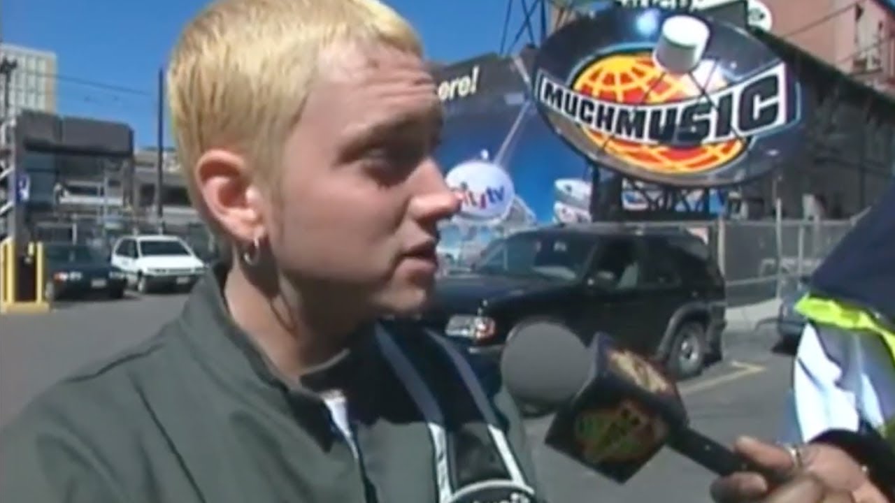 Eminem in regular conversation sounds like rapping🔥🔥