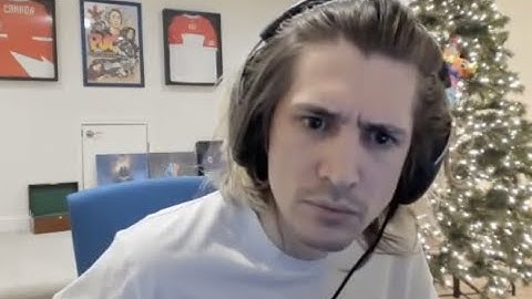 XQC attempts to build an Underwater Nether Portal