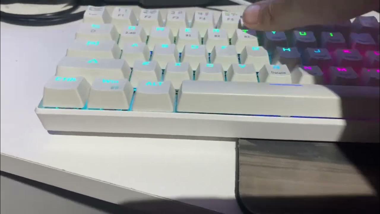 How to fix letters FLASHING on keyboard (SIMPLE FIX)⚠️ YouTube