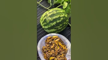 You will never throw away banana peels after knowing this ! #amazing #organic #garden
