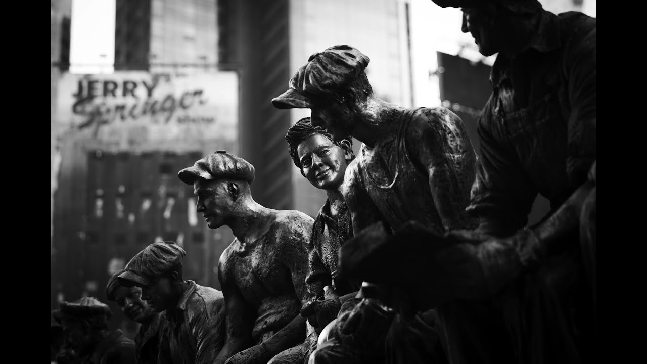 New York street photography by Dan Mariegaard fujifilm x100s canon eos 1d