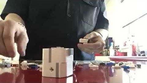 Lego R2-D2 from Star Wars time lapse construction video