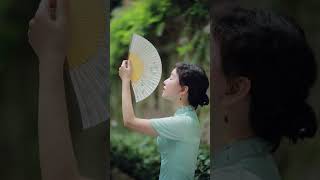 女摄影师手把手教你穿旗袍拍照姿势，在上海的老洋房穿旗袍真的太绝了～#总要拍一套旗袍中国风吧 #东方美学 #女生拍照姿势 #旗袍拍照姿势 #旗袍拍照挑战
