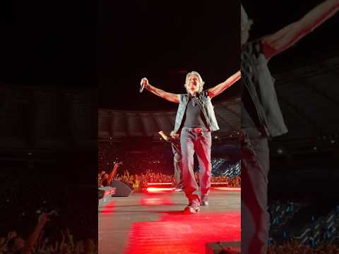 Video Le vostre voci dopo il concerto allo Stadio Olimpico di Roma.