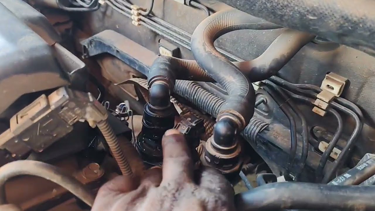 ヤマコウバシ/ 965 P268115 engine coolant bypass valve circuit short to battery or