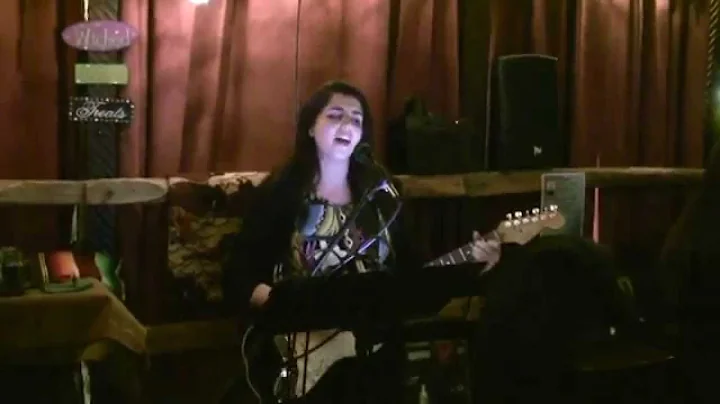 Karen Bella - Live at RS Jones - "Angel From Montg...