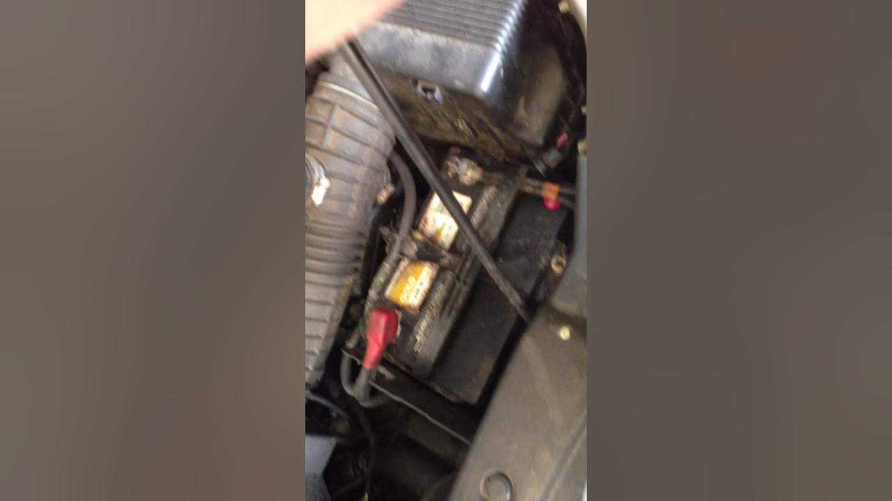 2007 Honda Pilot low beam headlight replacement tutorial - YouTube