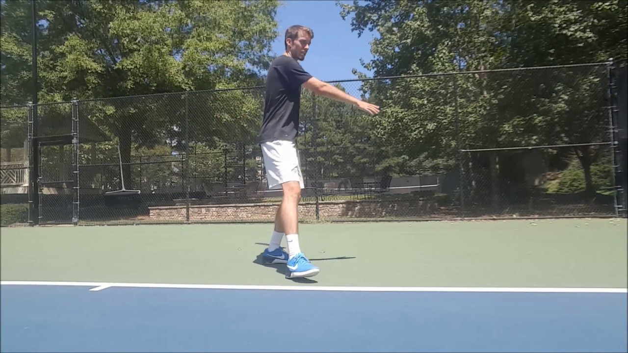 How To Play Tennis - Forehand Rotation DON'T Turn Your Shoulders ...