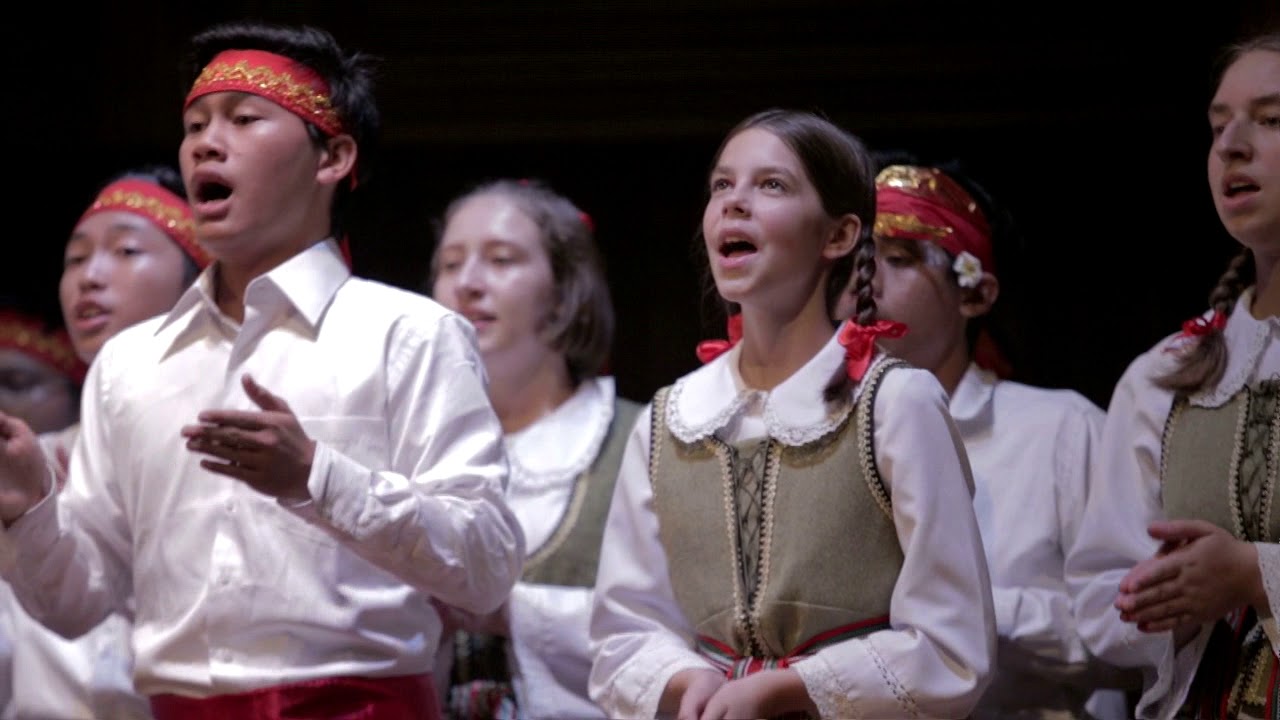 Sik Sik Sibatumanikam (Batak) - Choras Ugnele and Paduan Suara Anak & Remaja Ecclesia GKI Serpong