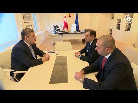 პრემიერი მინისტრთა კაბინეტის ახალ წევრებს შეხვდა