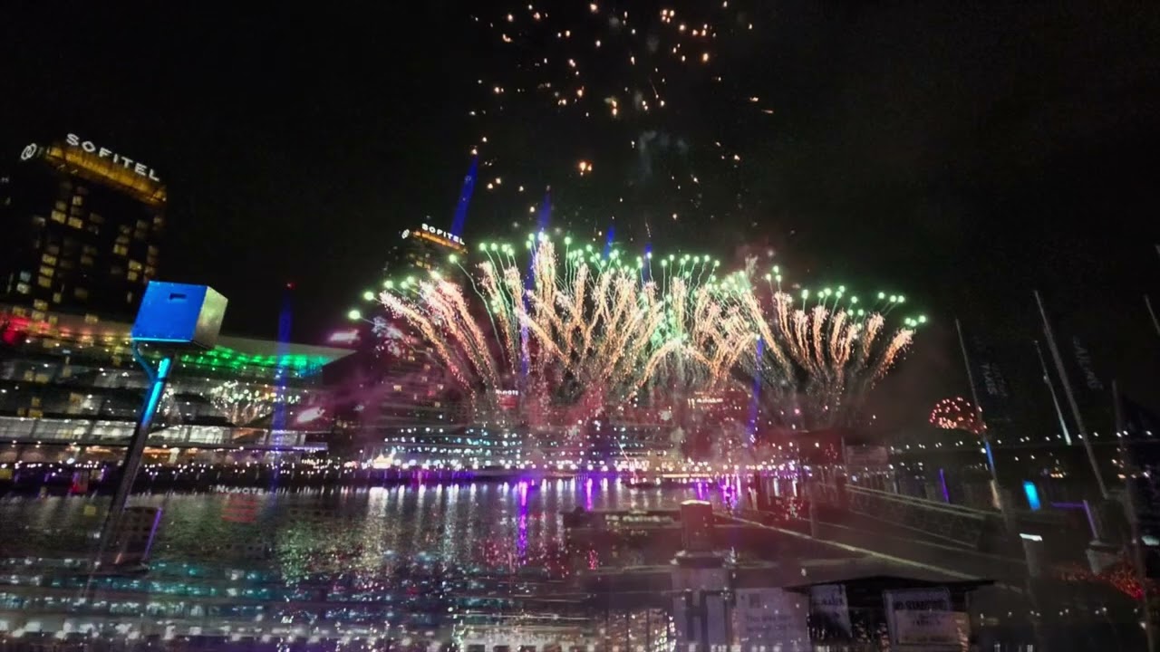 New Year celebrations Sydney Darling Harbour 