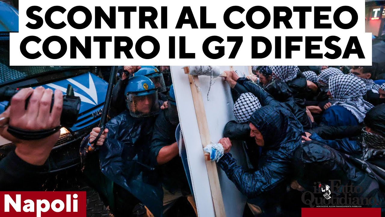 Corteo contro il G7 della Difesa a Napoli: scontri tra manifestanti e polizia