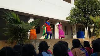 A.p.model School, Pamulapadu... Rangde Song From Aa Dance Performance..