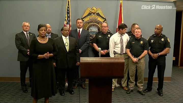 Sign language interpreter delivered gibberish at press conference