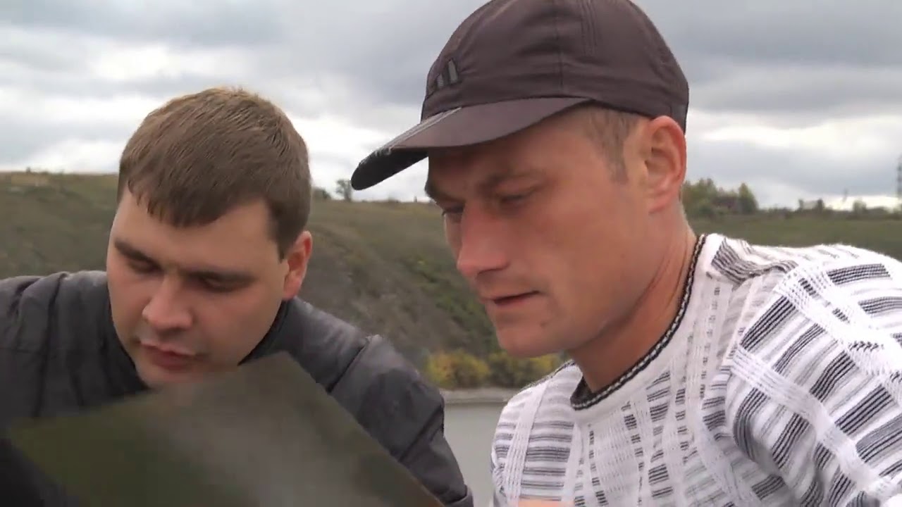 Мужчина 29 лет. Простой патсан. Блоггеры пацаны. Просто надпись. Пацаны это просто.