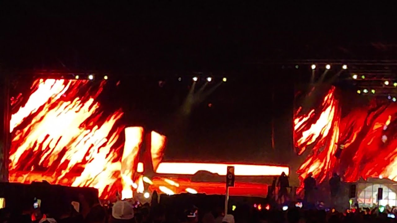 AC/DC guitarist Angus walk, Gone shooting, Power Trip - YouTube