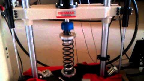 BESMAK - Servohydraulic Fatigue Test Machine (6Hz, 10mm)