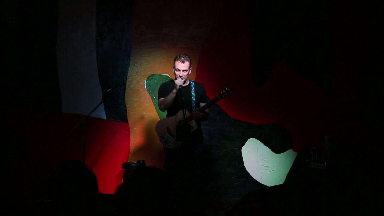 Серега вынеси елку слушать. Иннокентий ильич николай гринько. Серега вынеси елку слушать. Серега вынеси елку слушать. Серёга и елка.