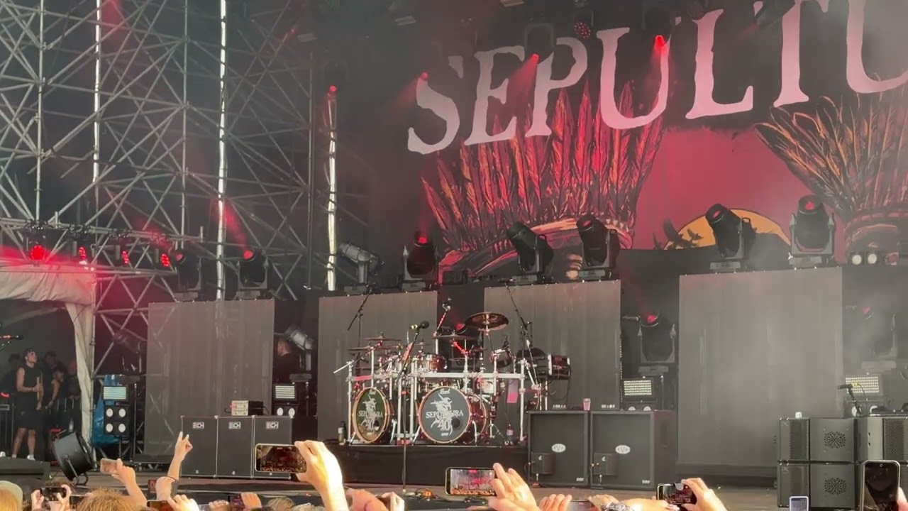 Guarda Sepultura@South of Heaven 6/06/2026 intro inner self su YouTube Guarda Sepultura@South of Heaven 6/06/2026 intro inner self su YouTube