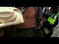Capture de la vidéo Exclusive:johnny Depp Falls Off Horse While Shooting "The Lone Ranger"