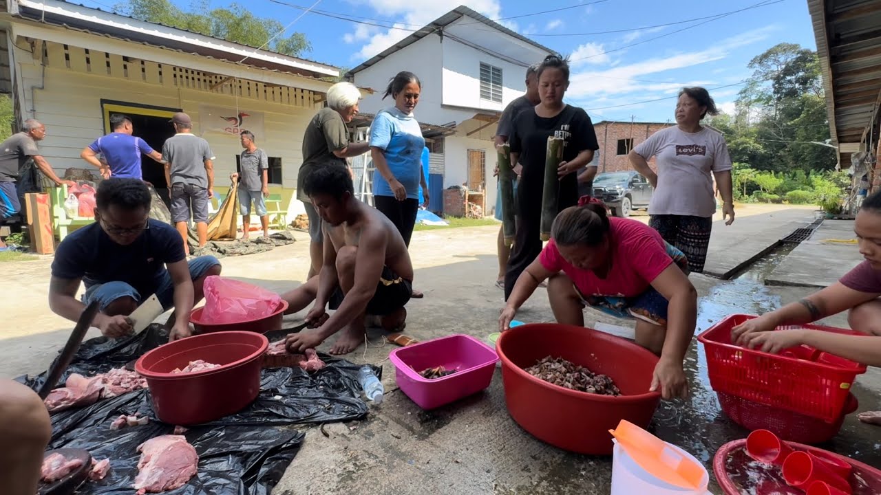 Kerjasama Penduduk Memasak Buat Tetamu Yang Datang Memberi Penghormatan Kepada Adik Bujang Sigat…//