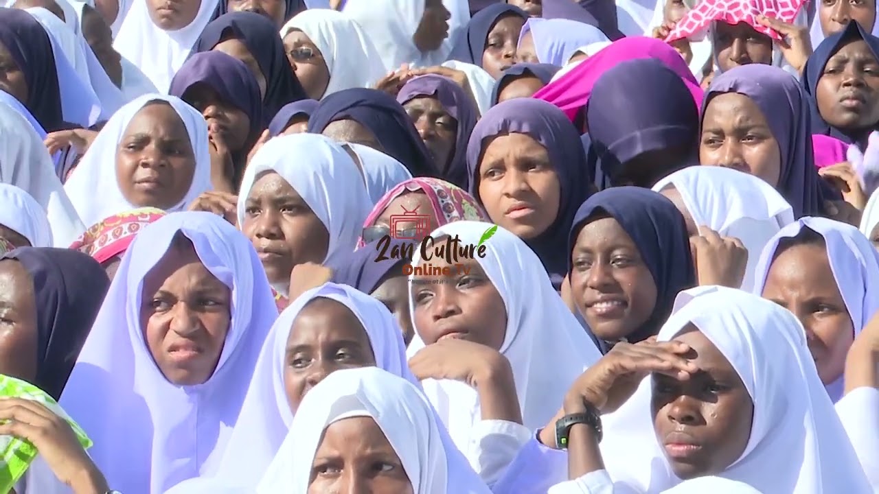 UTAANI PEMBA WAFUNGULIWA SKULI YA GHOROFA TATU NA RAIS MWINYI