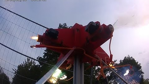 Throttleable TVC rocket test footage